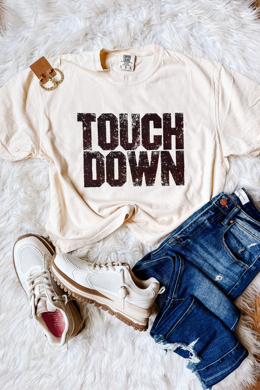 TOUCH DOWN Crop Graphic Tee - Ivory