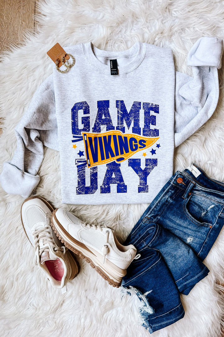 Game Day Vikings Pennant Graphic Crewneck Sweatshirt - Ash Grey
