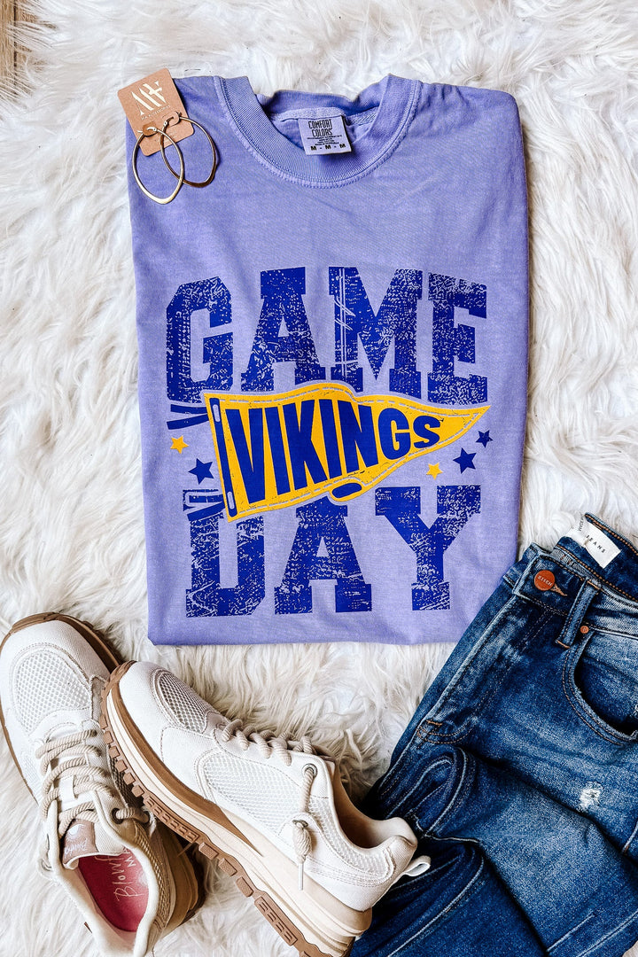 Game Day Vikings Pennant Graphic Tee - Violet